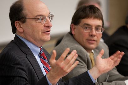 Roa conversation photo Roa conversation photo